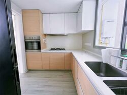 Sea Esta (D18), Condominium #588591321
